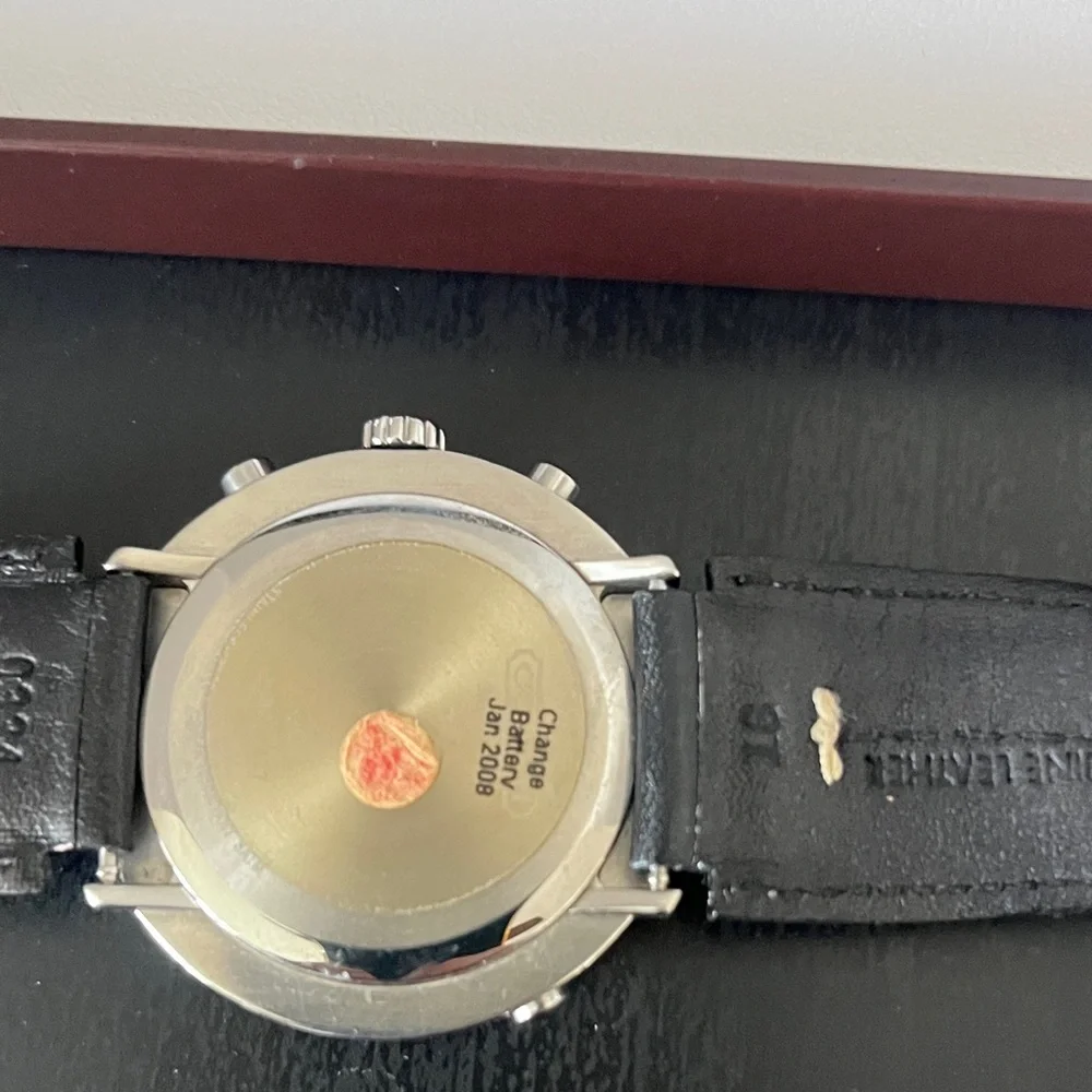 Coach Men's Black Leather Strap Watch
Stainless steel transatlantic watch. - Picture 6 of 14